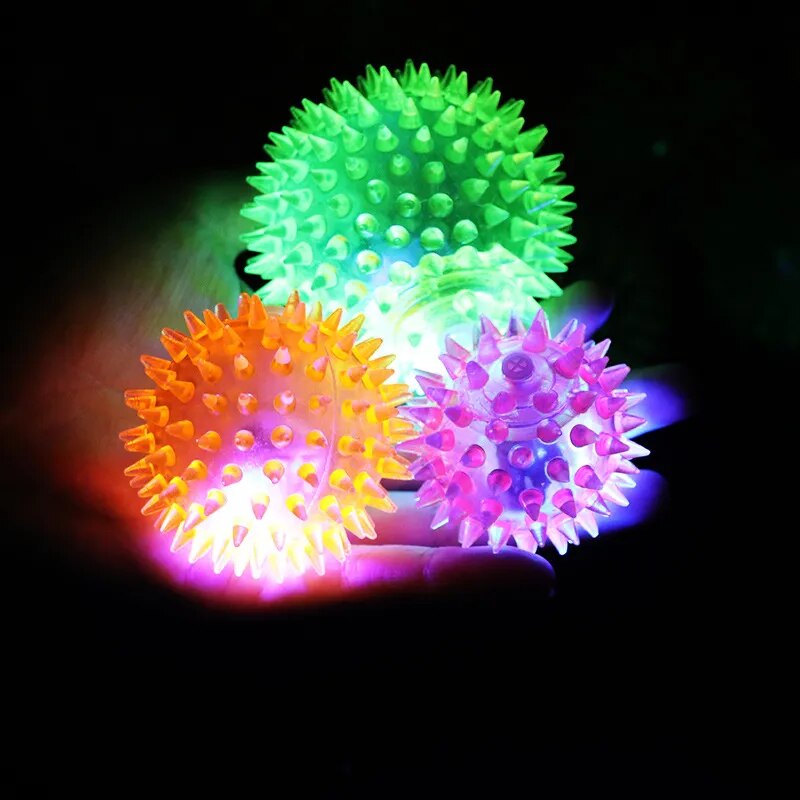 1pc Interactive Rubber Balls Lighting Dog Toy Balls Dog Cat Pet Squeaky Toys Soft Pet Dog Chew Elastic Hedgehog Ball Puppy Toy